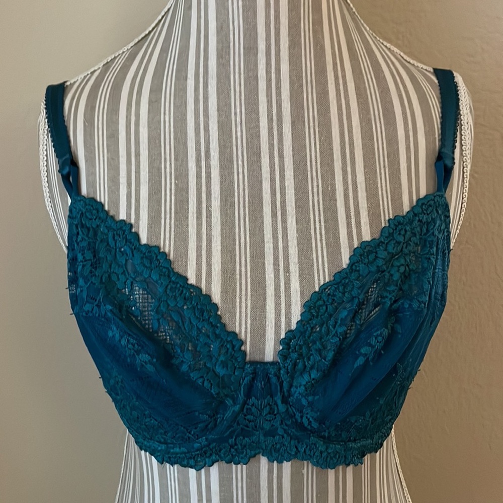Wacoal Teal Lace bra 32DD